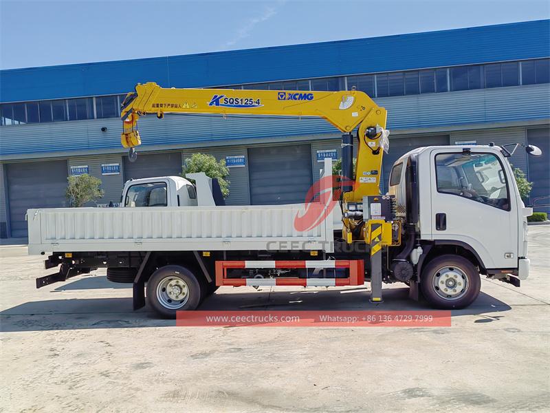 ISUZU NPR 5 Tons XCMG crane truck ISUZU NPR 5 Tons XCMG crane truck