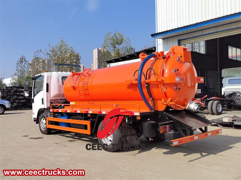 Isuzu KV600 5000L sewer vacuum truck Isuzu KV600 5000L sewer vacuum truck