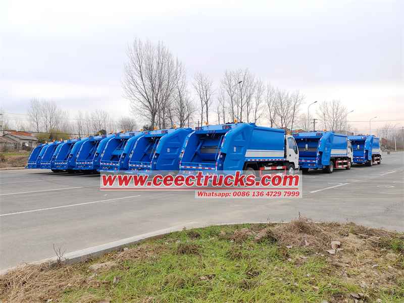 Isuzu rear loader compactor truck shipping to Philippines