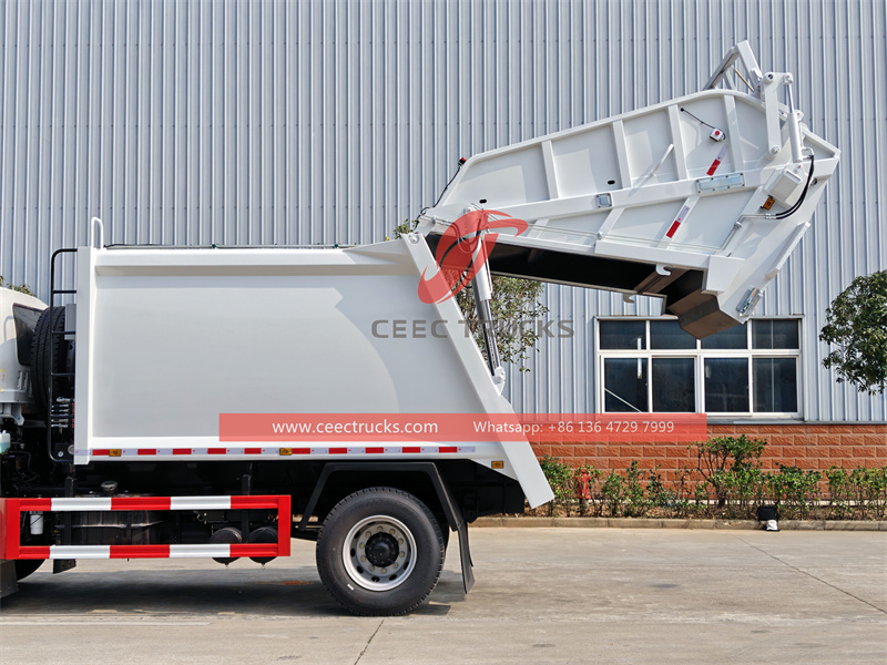 ISUZU FTR garbage compactor truck