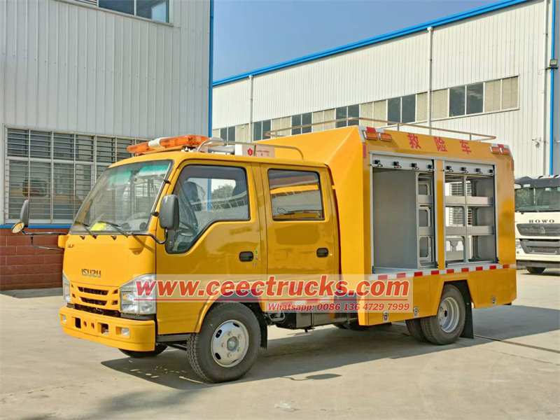 Isuzu light rescue fire engine