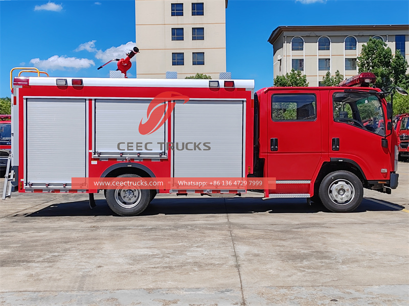 Isuzu NPR fire fighting truck