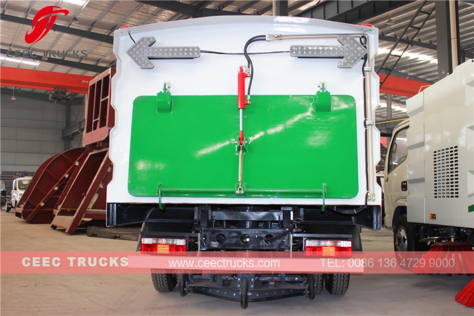 Dongfeng ၄၀၀၀ လီတာ လမ်းသန့်ရှင်းရေးယာဉ်