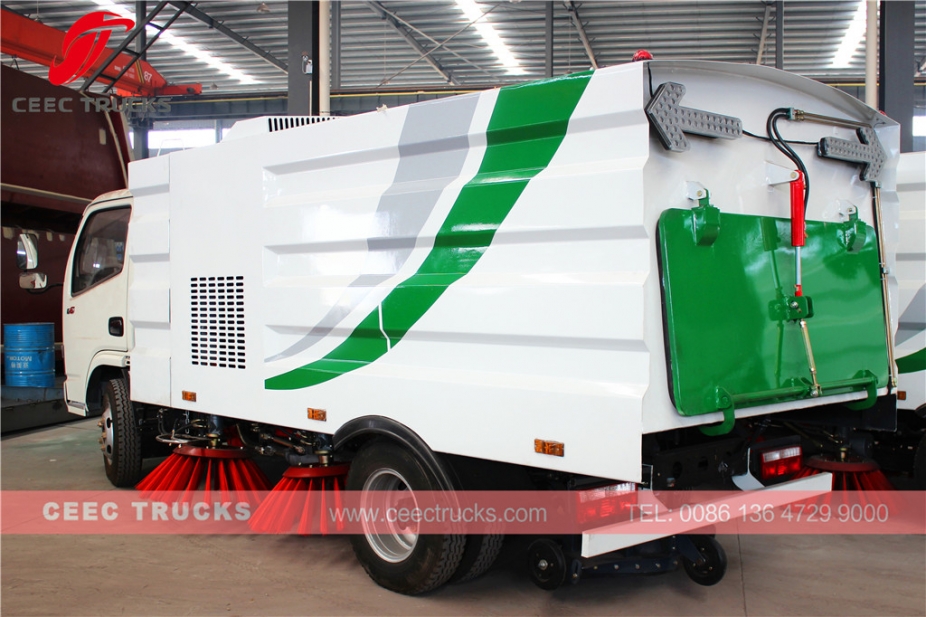 Dongfeng ၄၀၀၀ လီတာ လမ်းသန့်ရှင်းရေးယာဉ်