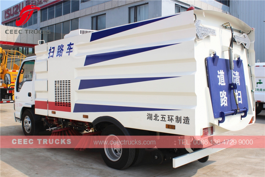 ISUZU 5000L road sweeper truck golden supplier