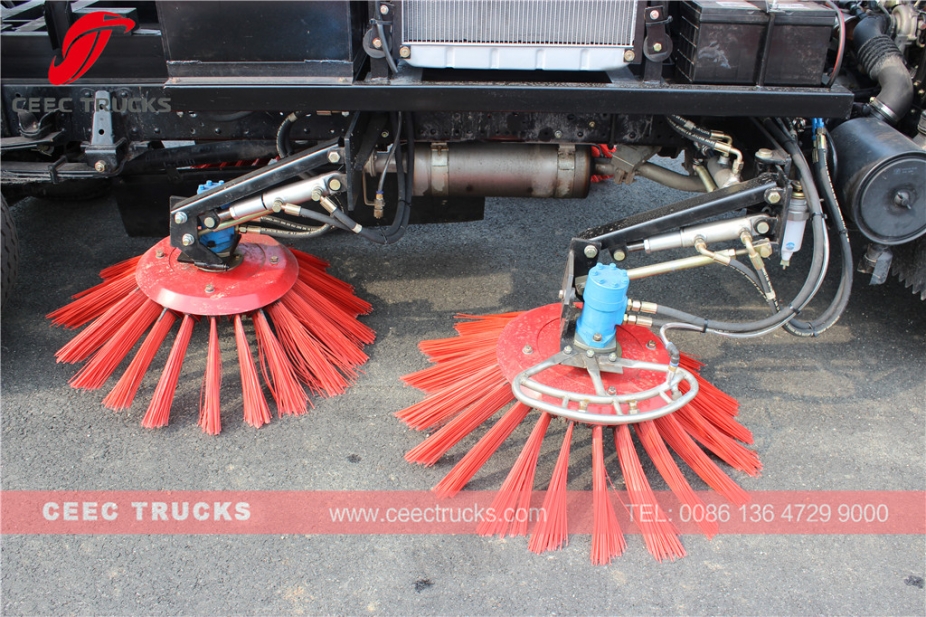 Dongfeng ၄၀၀၀ လီတာ လမ်းသန့်ရှင်းရေးယာဉ်