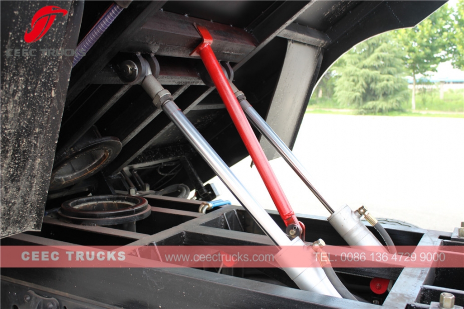 Dongfeng ၄၀၀၀ လီတာ လမ်းသန့်ရှင်းရေးယာဉ်