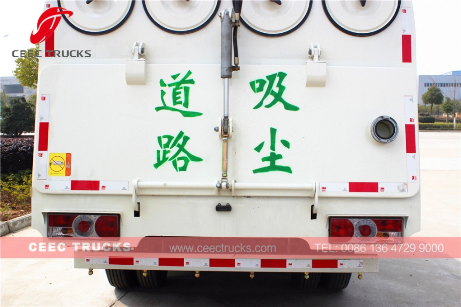 Dongfeng ၅၀၀၀ လီတာ လေဟာပြင် လမ်းသန့်ရှင်းရေးယာဉ်