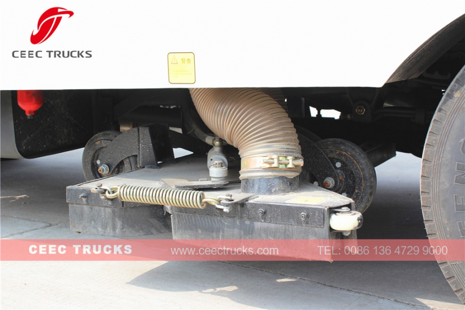 Dongfeng ၅၀၀၀ လီတာ လေဟာပြင် လမ်းသန့်ရှင်းရေးယာဉ်