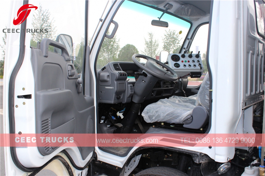 Dongfeng ၁၀၀၀၀ လီတာ လမ်းသန့်ရှင်းရေးယာဉ်