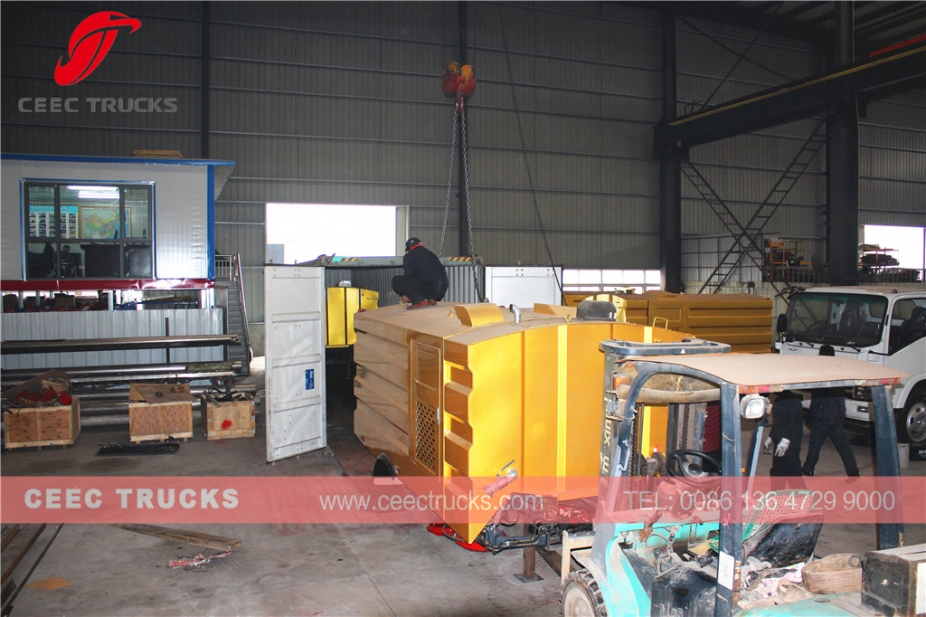 ၅၀၀၀ လီတာ လမ်းသန့်ရှင်းရေး ပစ္စည်း