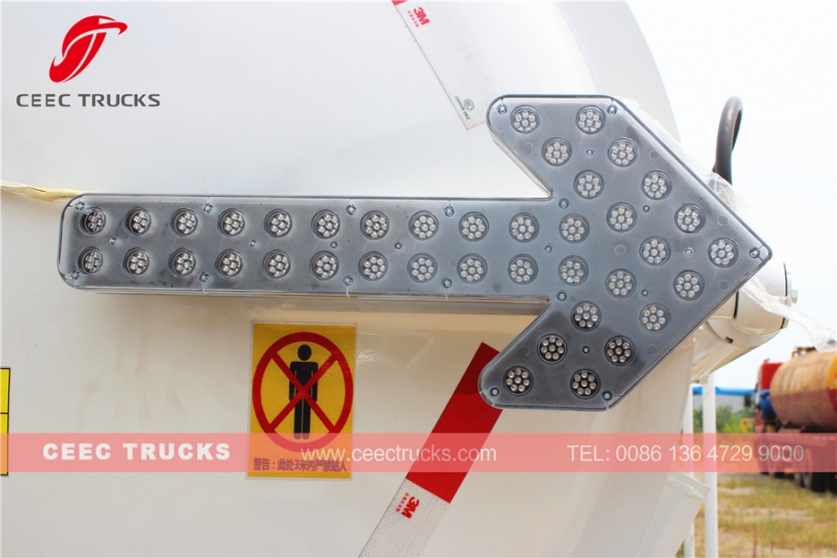 ISUZU ၄၀၀၀ လီတာ စားအုန်း ပစ်ချ တင်ကား