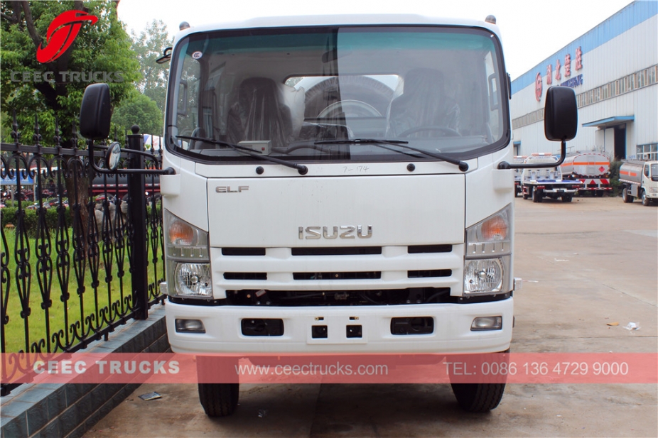 ISUZU ၈၀၀၀ လီတာ စွန့်ပစ်ရေ စုပ်စက်ကား