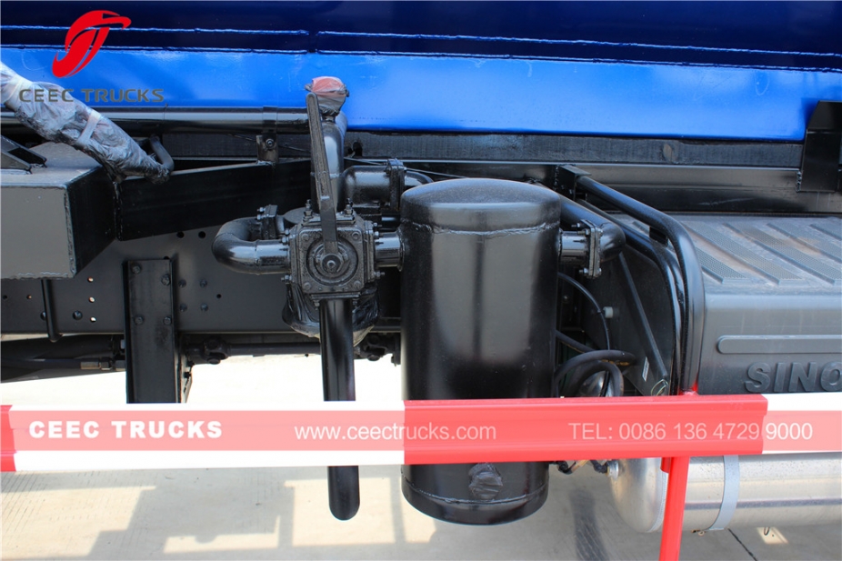 HOWO RHD ပုံစံ ၁၀၀၀၀ လီတာ ဖိအားစုပ် စွန့်ပစ်ရေ ကား