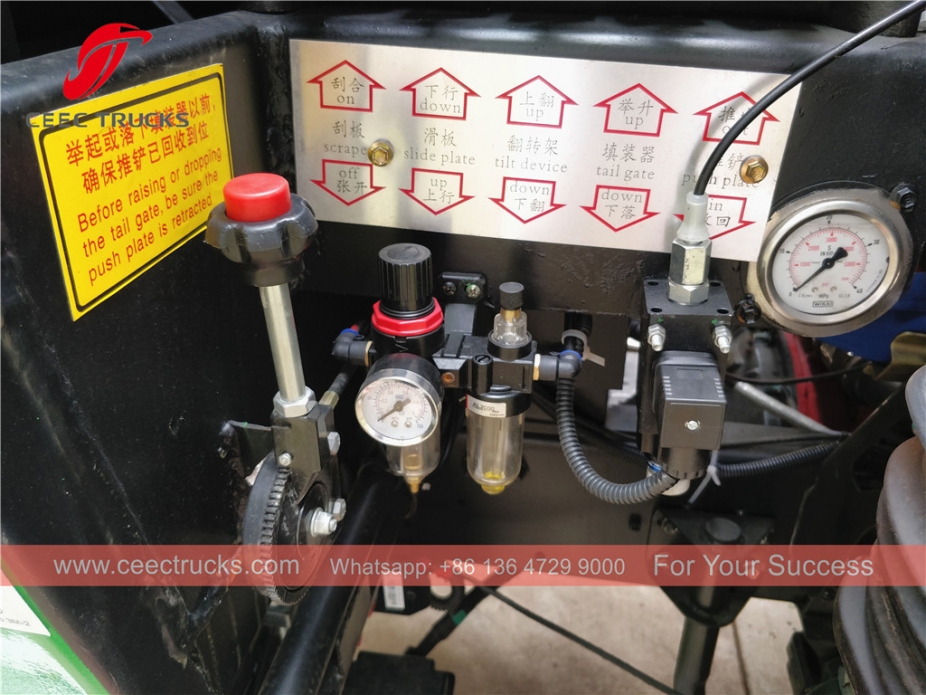 HOWO ၈ ကျူးမီ RHD သိပ်သည်း ကား