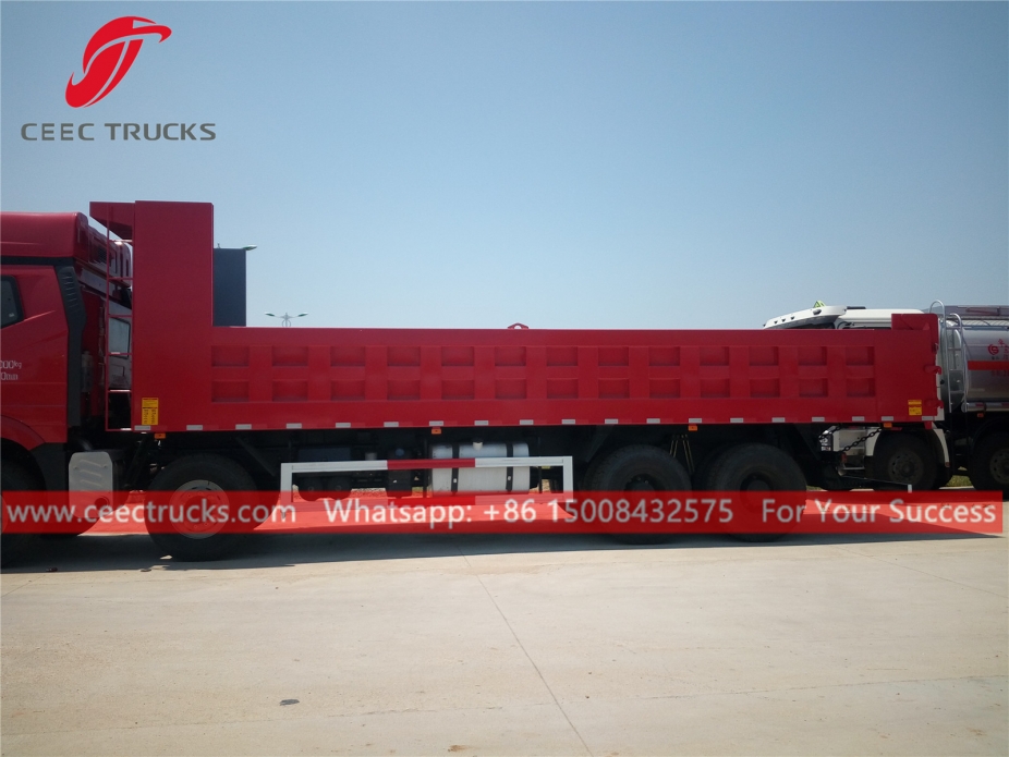 ၈x၄ ကျောက်တင်ယာဉ် FAW