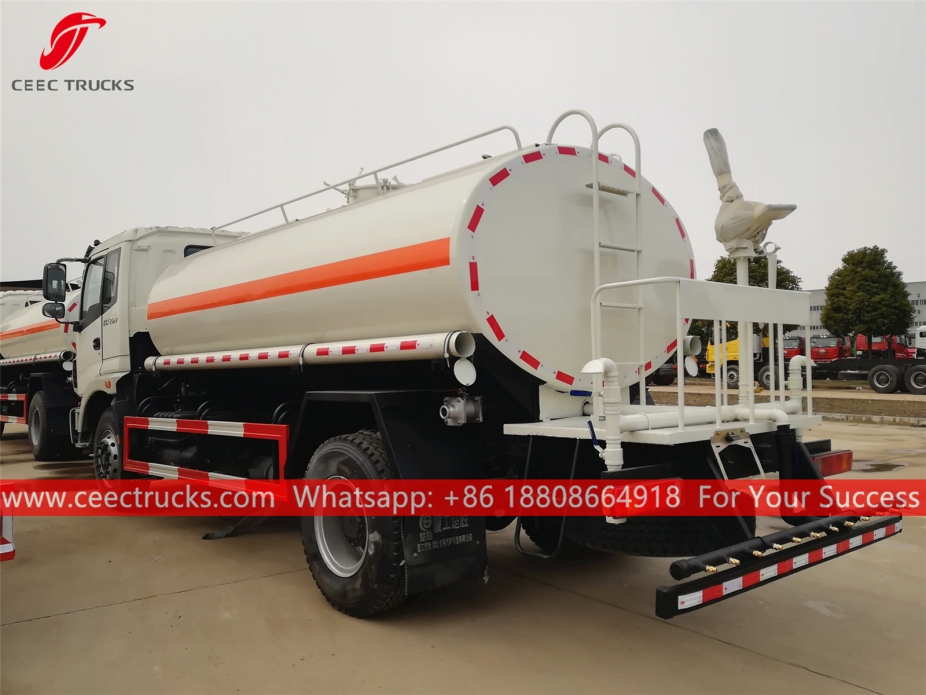 ၁၀၀၀၀ လီတာ လယ်ယာရေပို့ ကား FOTON