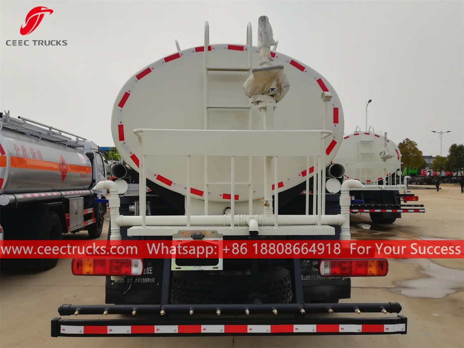 ၁၀၀၀၀ လီတာ လယ်ယာရေပို့ ကား FOTON