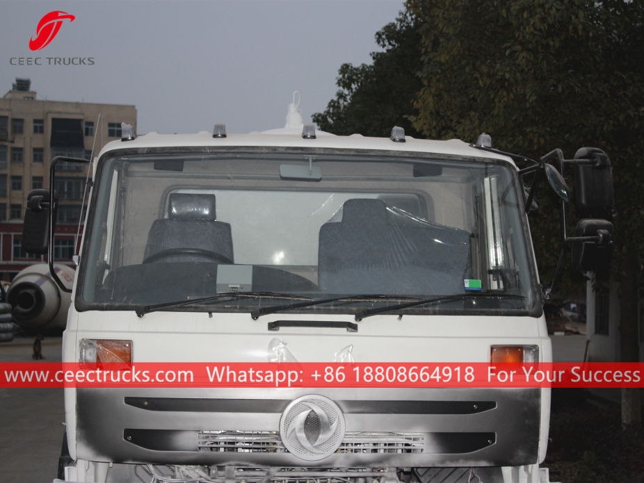 ၁၀၀၀၀ လီတာ စုပ်စက် တိုင်ကီ DONGFENG