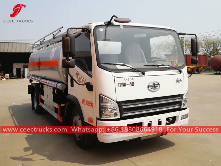 ၁၀ ကျူဗစ်မီတာ လောင်စာ တင်သည့် ကား FAW