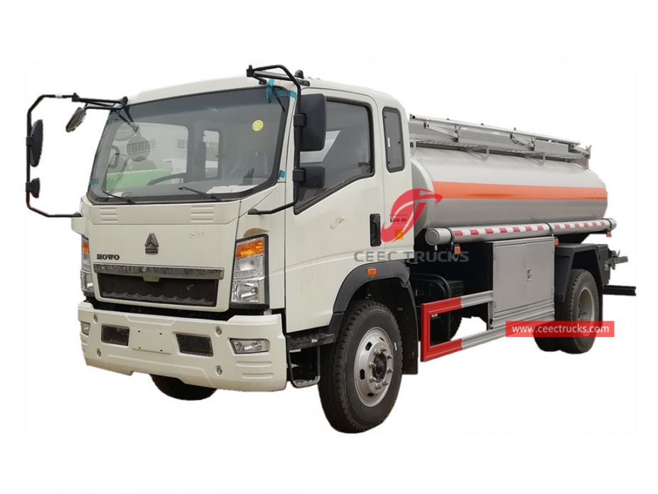 SINOTRUK HOWO ၆ ကျူဗစ်မီတာ လောင်စာ တိုင်ကီ ကား