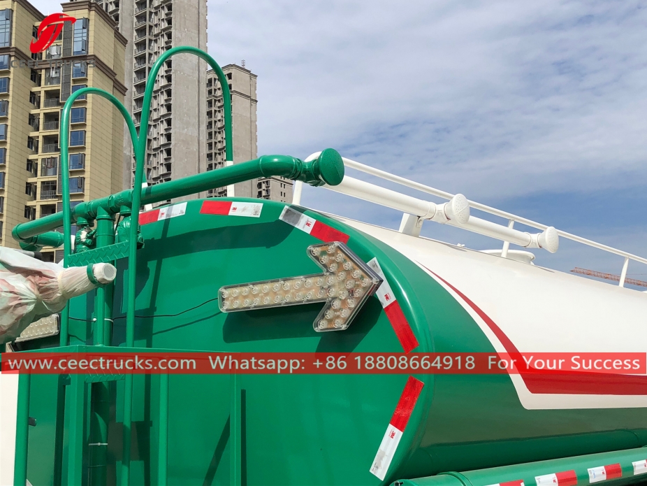 ISUZU ၁၅ ကျူပီမီတာ ရေဖြန်းယာဉ်