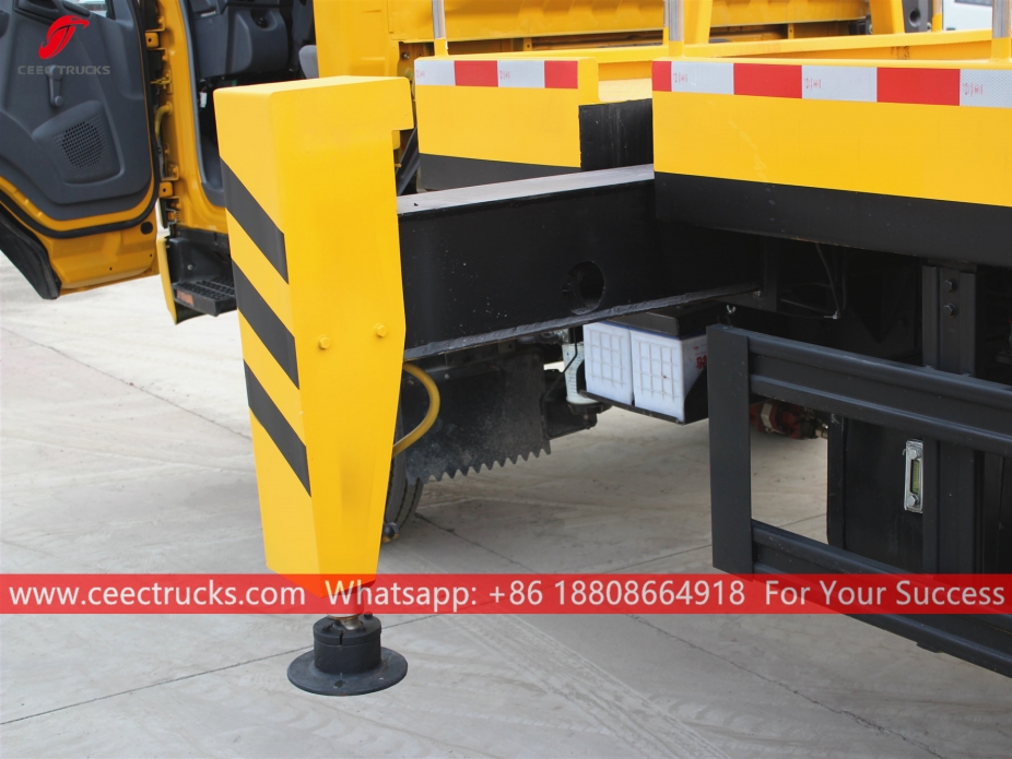 ISUZU ၁၈ မီတာ လူတင် ယာဉ်