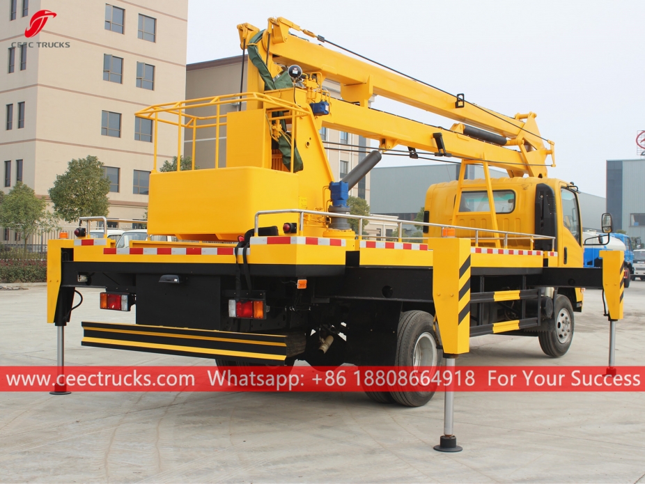 ISUZU ၁၈ မီတာ လူတင် ယာဉ်