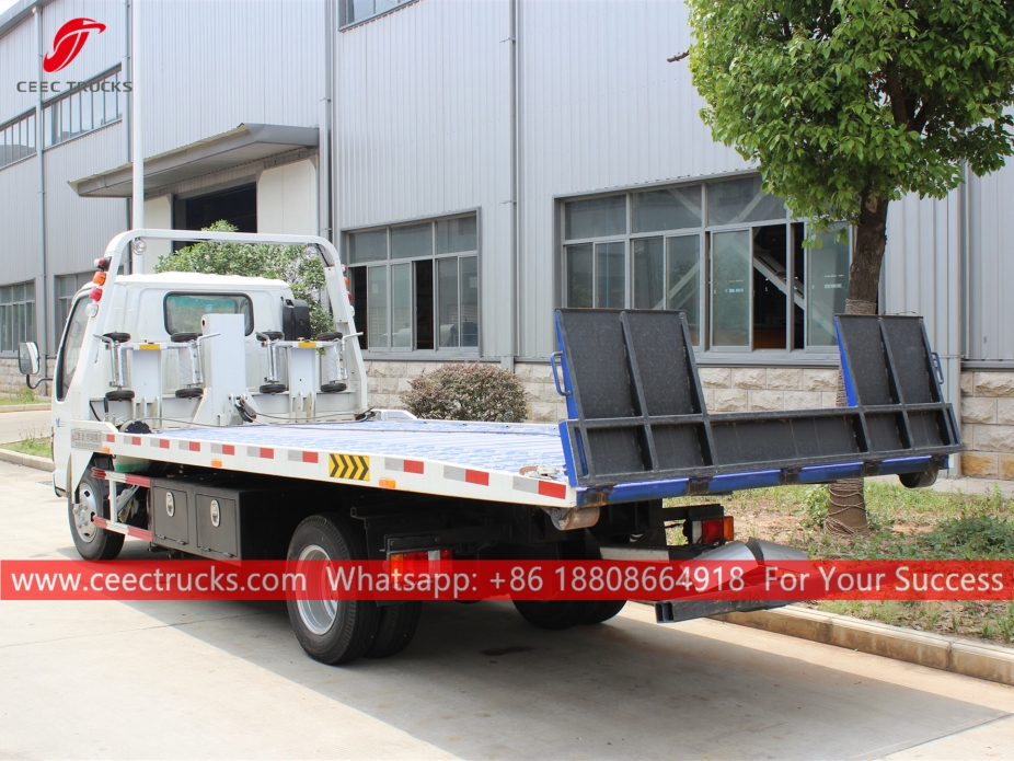 ၅ တန် လမ်းပြန်လည် ထူထောင်ရေး ယာဉ် ISUZU