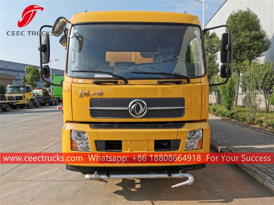 ၁၂ ကျူပီအမ် ရေပန်းကား DONGFENG