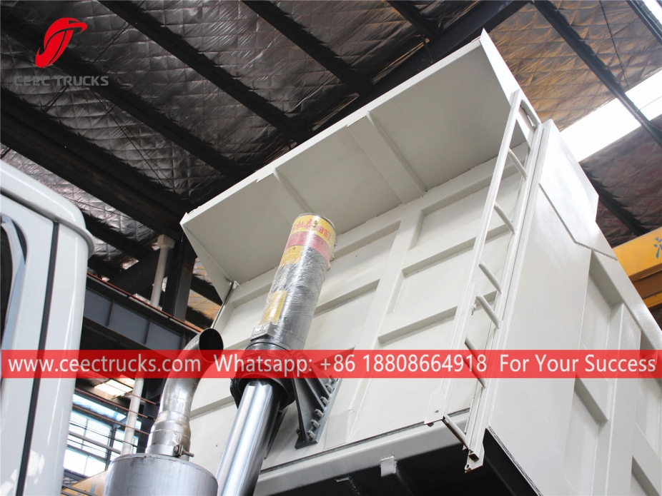 ISUZU GIGA ကျောက်ခွဲတင်ကား