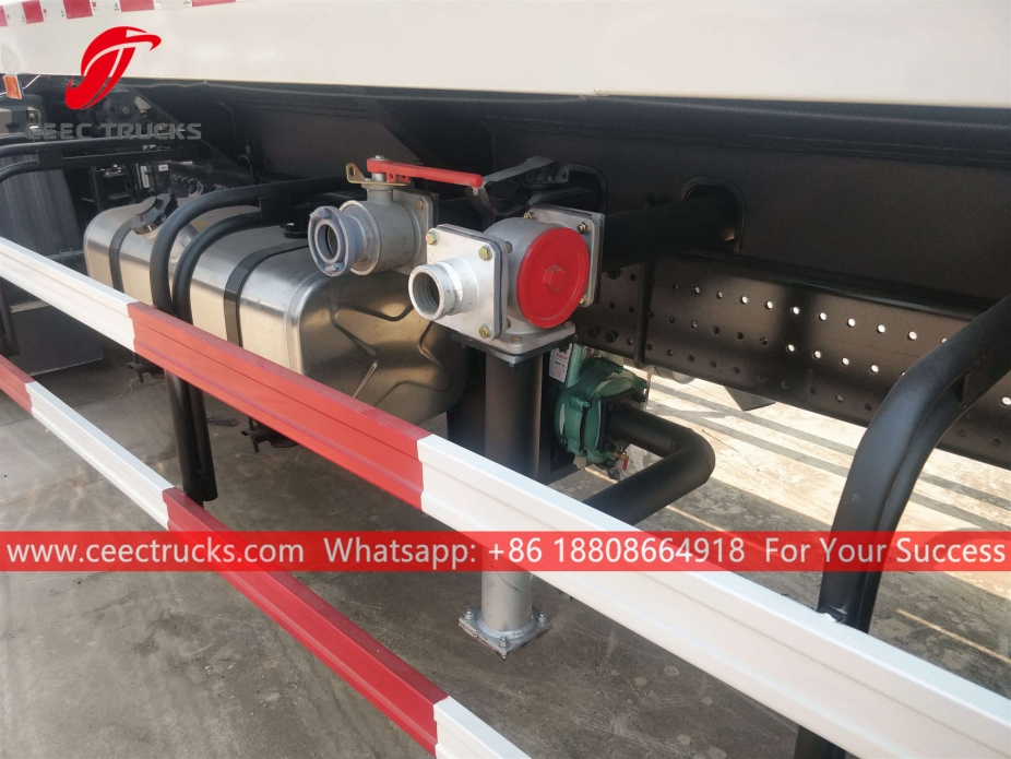 ဖိုတွန် ၁၀ ကျပ်မီတာ ရေတင်ကား