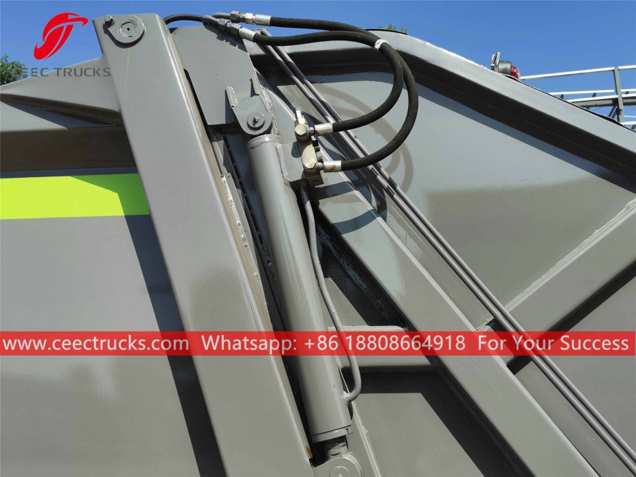 အီဆူဇူး ၆ ကျပ်မီတာ စွန့်ပစ်ပစ္စည်း ကြိတ်ကား