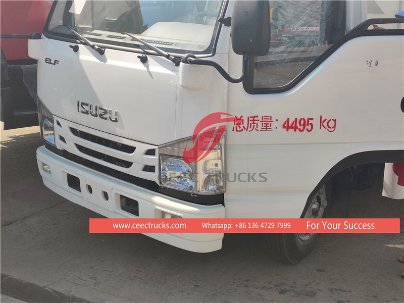 ISUZU 100P 4*2 ဘီးမောင်း မိုဘိုင်း ပွဲကြည့်စင် ကား