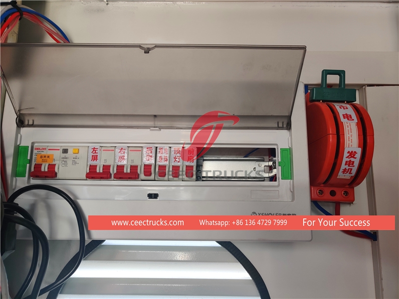 ISUZU 100P 4*2 ဘီးမောင်း မိုဘိုင်း ပွဲကြည့်စင် ကား