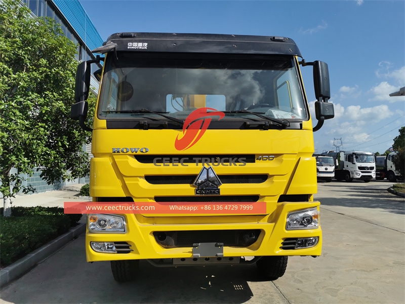 Sinotruk ၆×၄ ၄၀၀HP ယာဉ်တပ် ကရိန်း XCMG