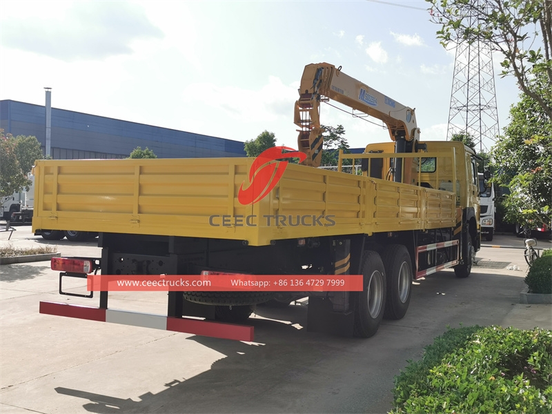 Sinotruk ၆×၄ ၄၀၀HP ယာဉ်တပ် ကရိန်း XCMG