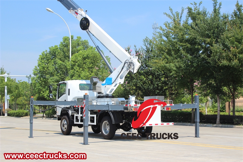 Off Road 4 Wheel Isuzu NPR Aerial Platform Truck