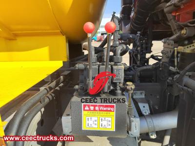 Howo ၂၀၀၀၀ လီတာ စွန့်ပစ်ရေ သန့်ရှင်းရေး ကား