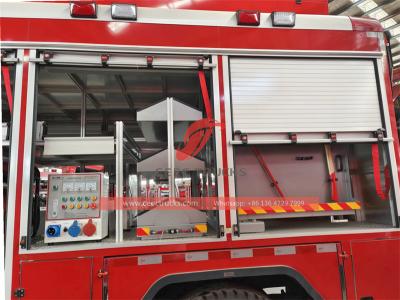 HOWO 4x2 fire rescue truck with lighting system