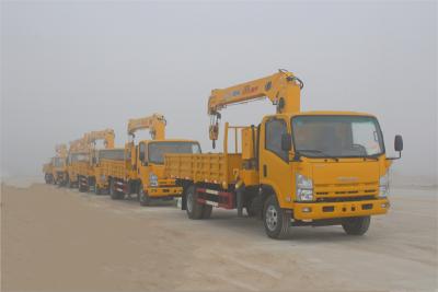 Isuzu mobile truck with 6.3 tons telescopic crane