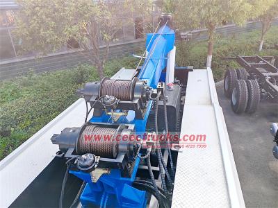 Sinotruk HOWO 8X4 Recovery Truck