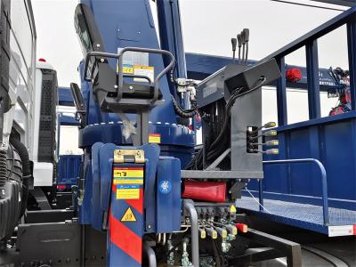 Howo NX cabin truck 14T crane with direct sale