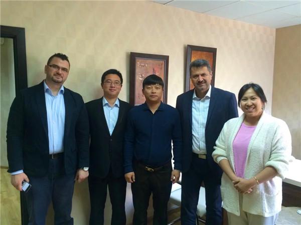 CEEC ဒုတိယ အထွေထွေ မန်နေဂျာသည် ဒူဘိုင်း အဘူဒါဘီသို့ မီးသတ်ကား ဖောက်သည်များ လာရောက်လည်ပတ်