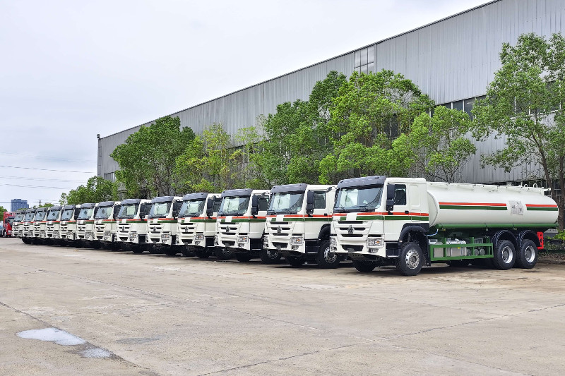 Howo 22000L လောင်စာဆီတင်သင်္ဘောသည် ကာရီဘီယံနိုင်ငံများကို တင်ပို့ရောင်းချသည်။